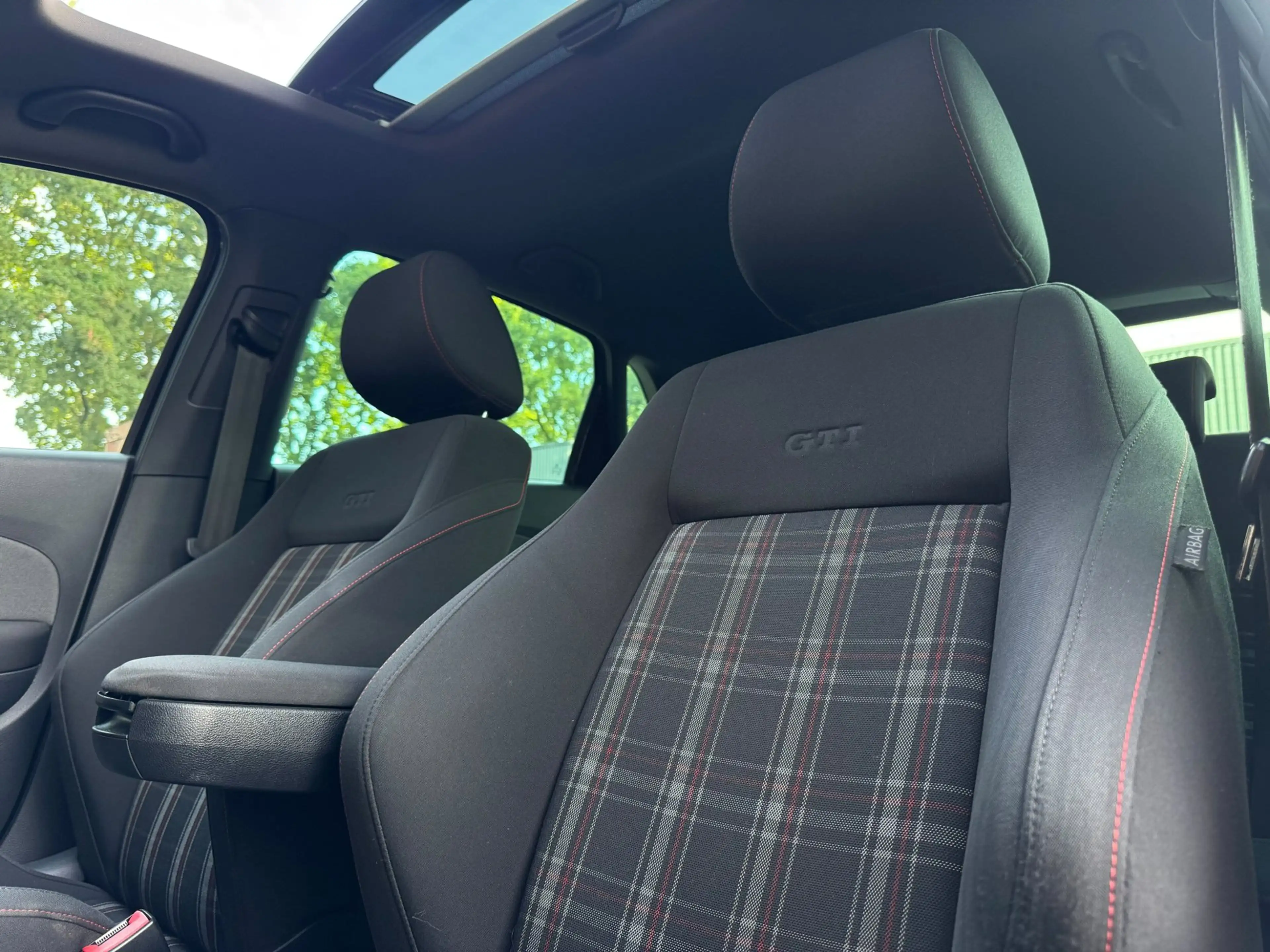 Volkswagen Polo GTI 1.4 TSI / PANO / XENON / STOELVERW. / CRUISE / CLI — photo 26