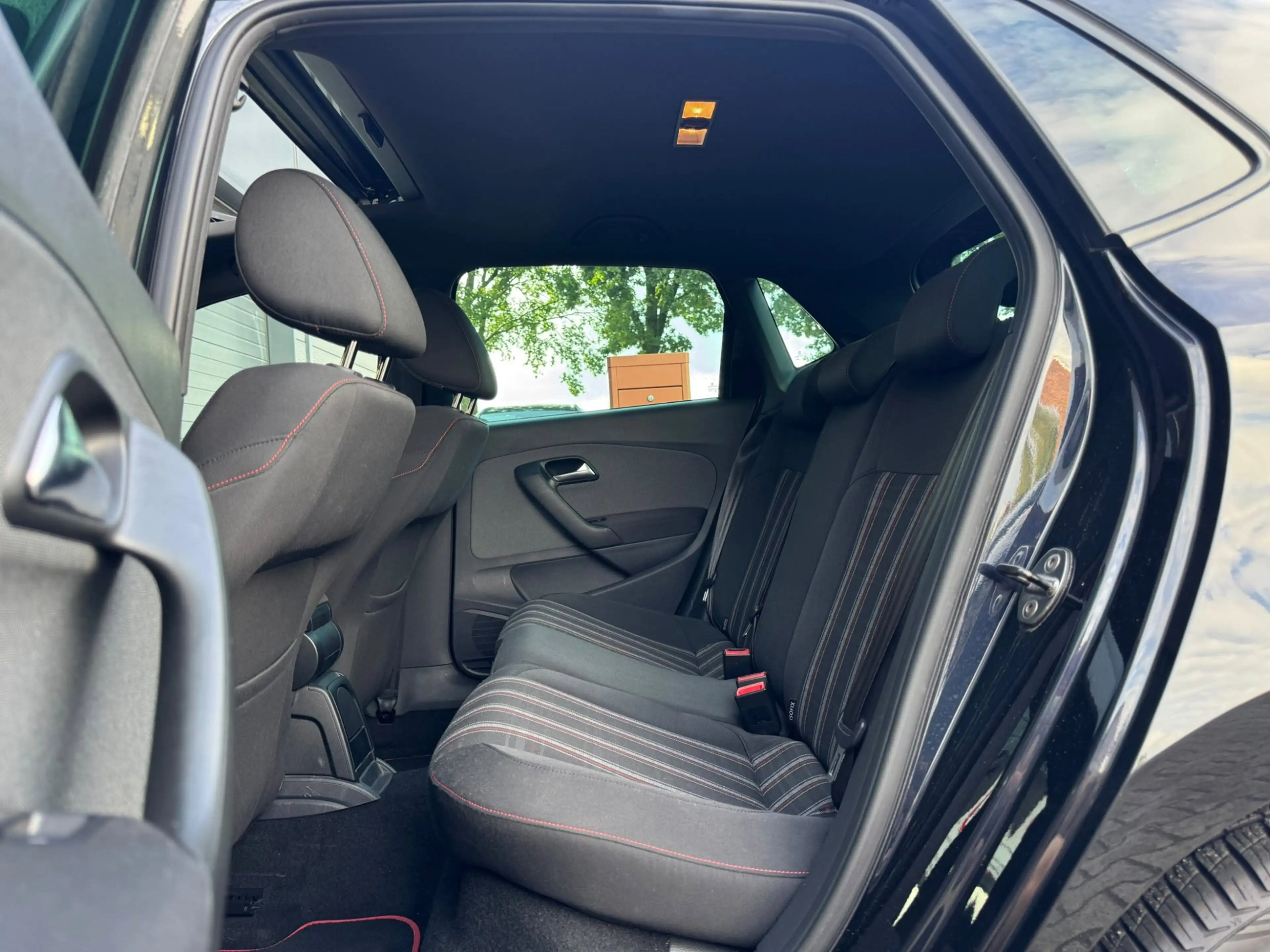 Volkswagen Polo GTI 1.4 TSI / PANO / XENON / STOELVERW. / CRUISE / CLI — photo 29
