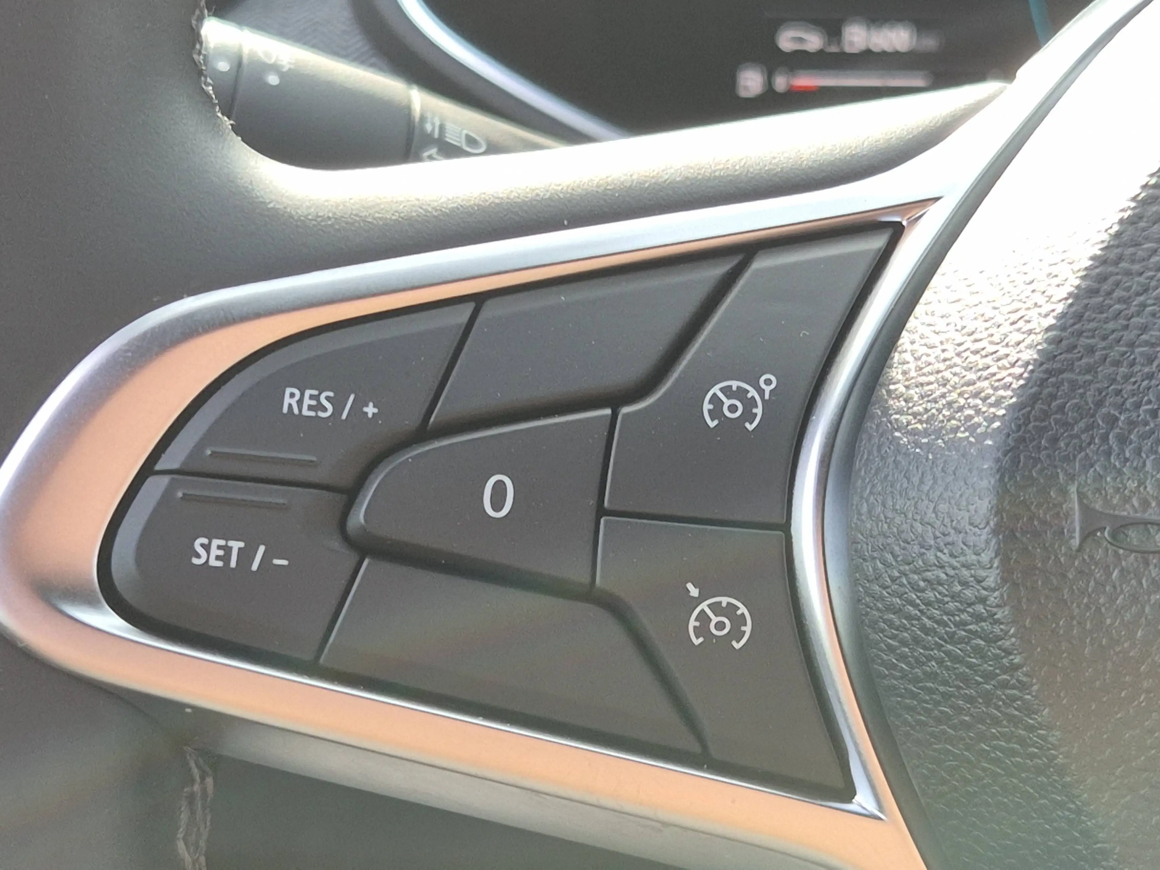 Renault Clio Clio Hybrid 1.6i E-TECH Techno — photo 11