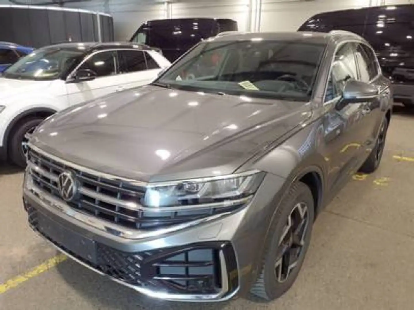 Volkswagen Touareg 3.0 V6 TDI R-Line tiptronic 4Motion Navi Gris - 2