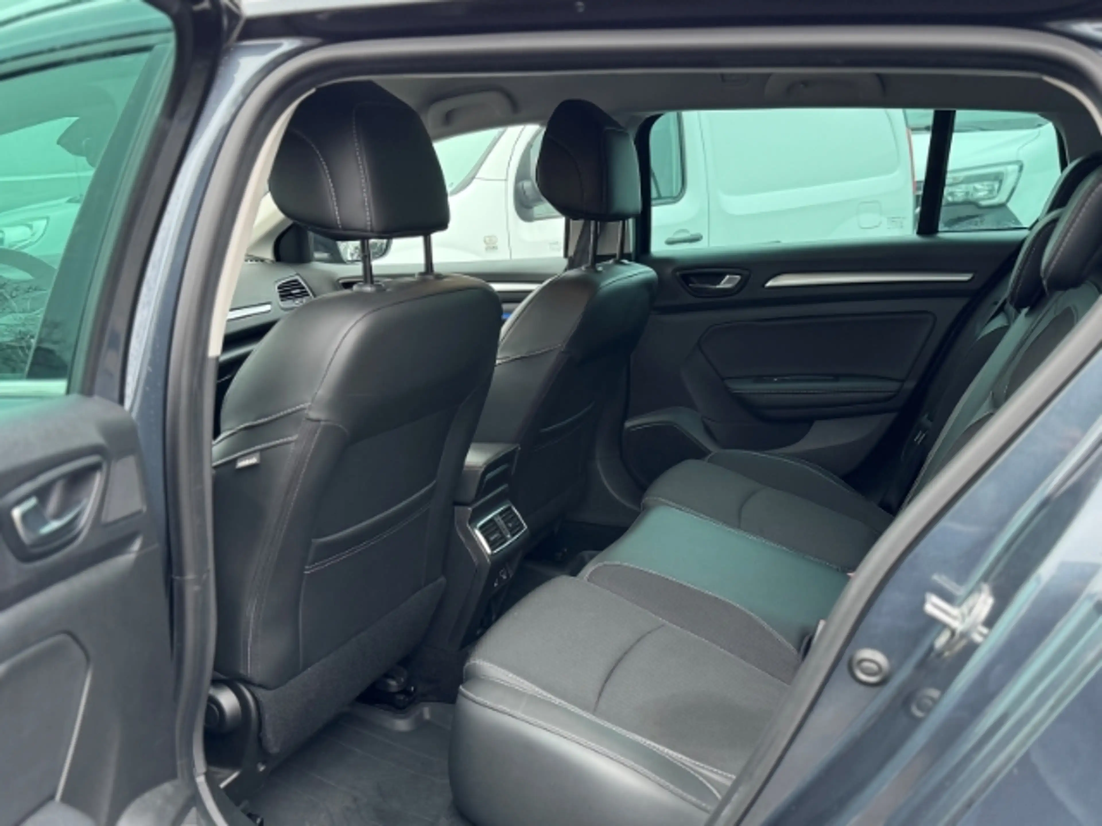 Renault Megane Grandt Intens 1.5 BLUE dCi Winter Paket+Allwetter — photo 10
