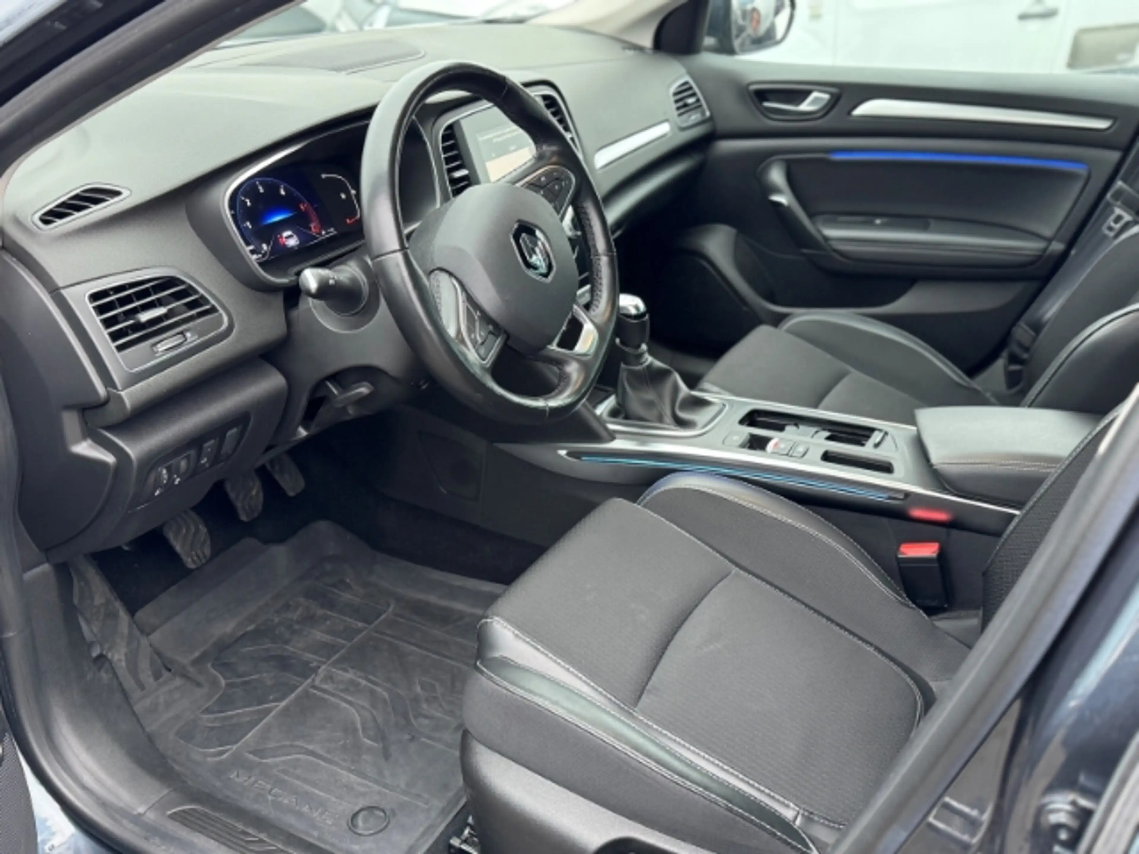 Renault Megane Grandt Intens 1.5 BLUE dCi Winter Paket+Allwetter — photo 11