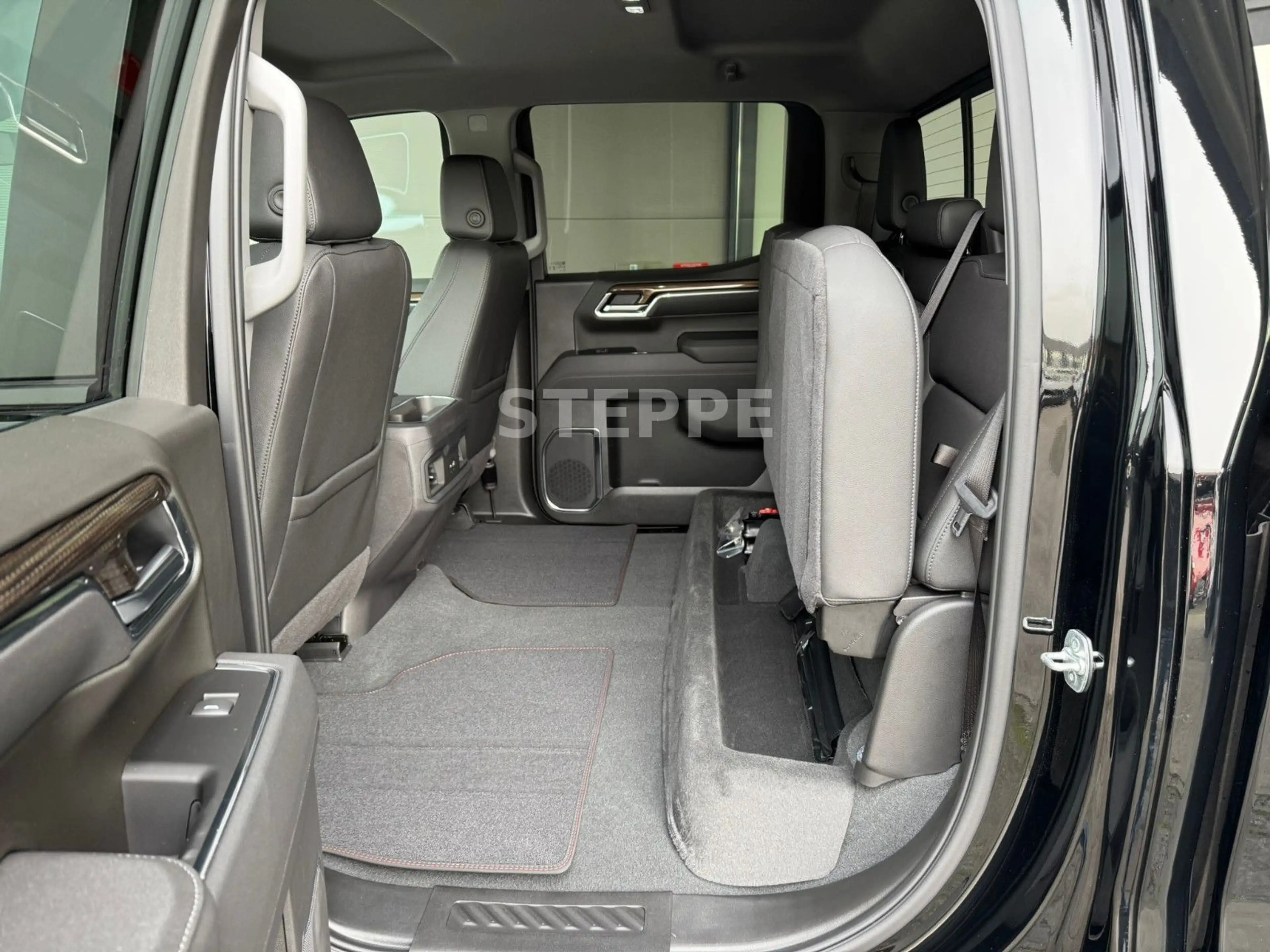 Chevrolet Silverado 2026 Silverado LT Trail Boss 6,2V8 Crew Cab. AHK — photo 10