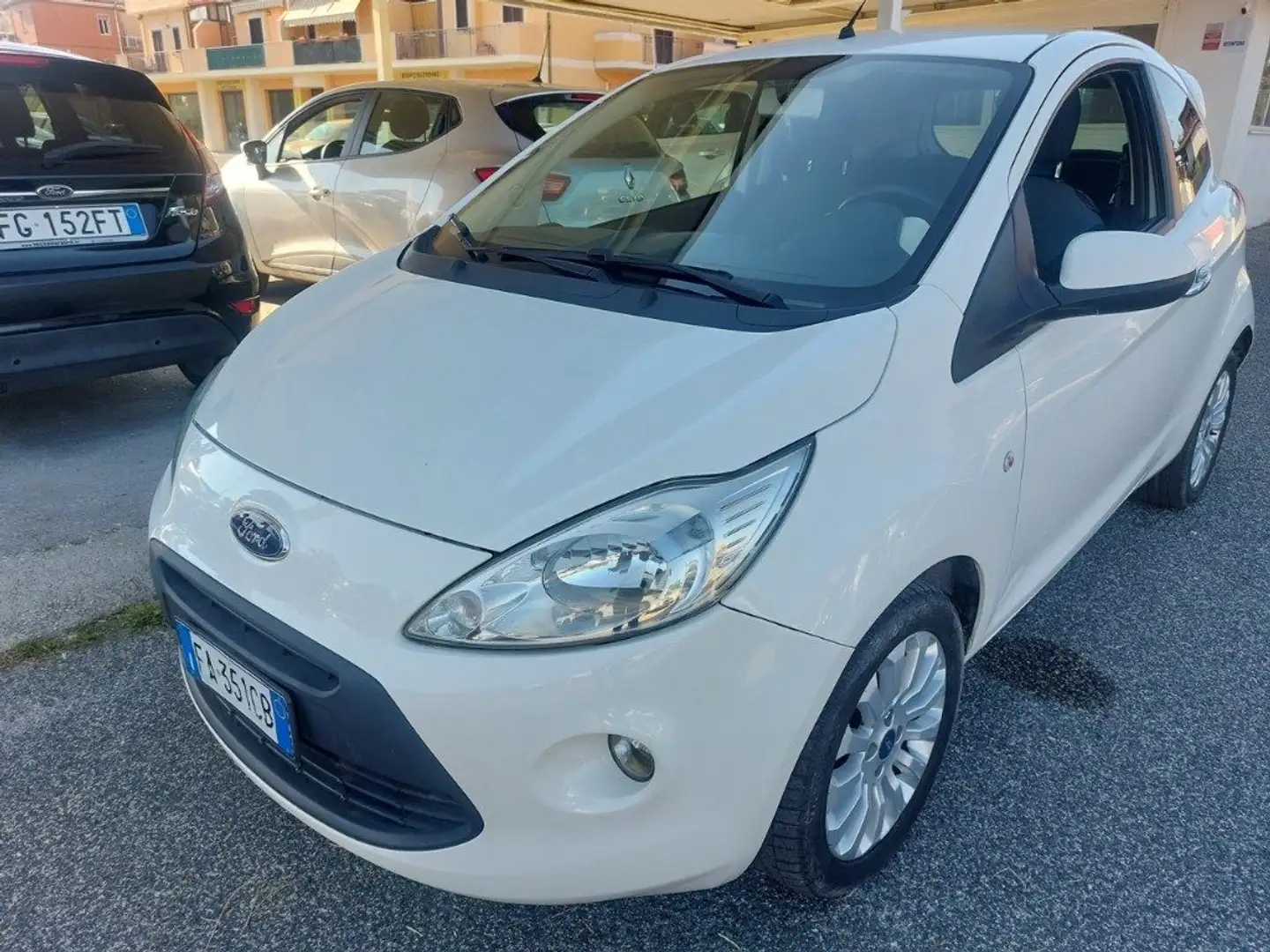 Ford Ka/Ka+ 1.2 8V 69CV Titanium km 54000 euro 6 Neopatentati Bianco - 1