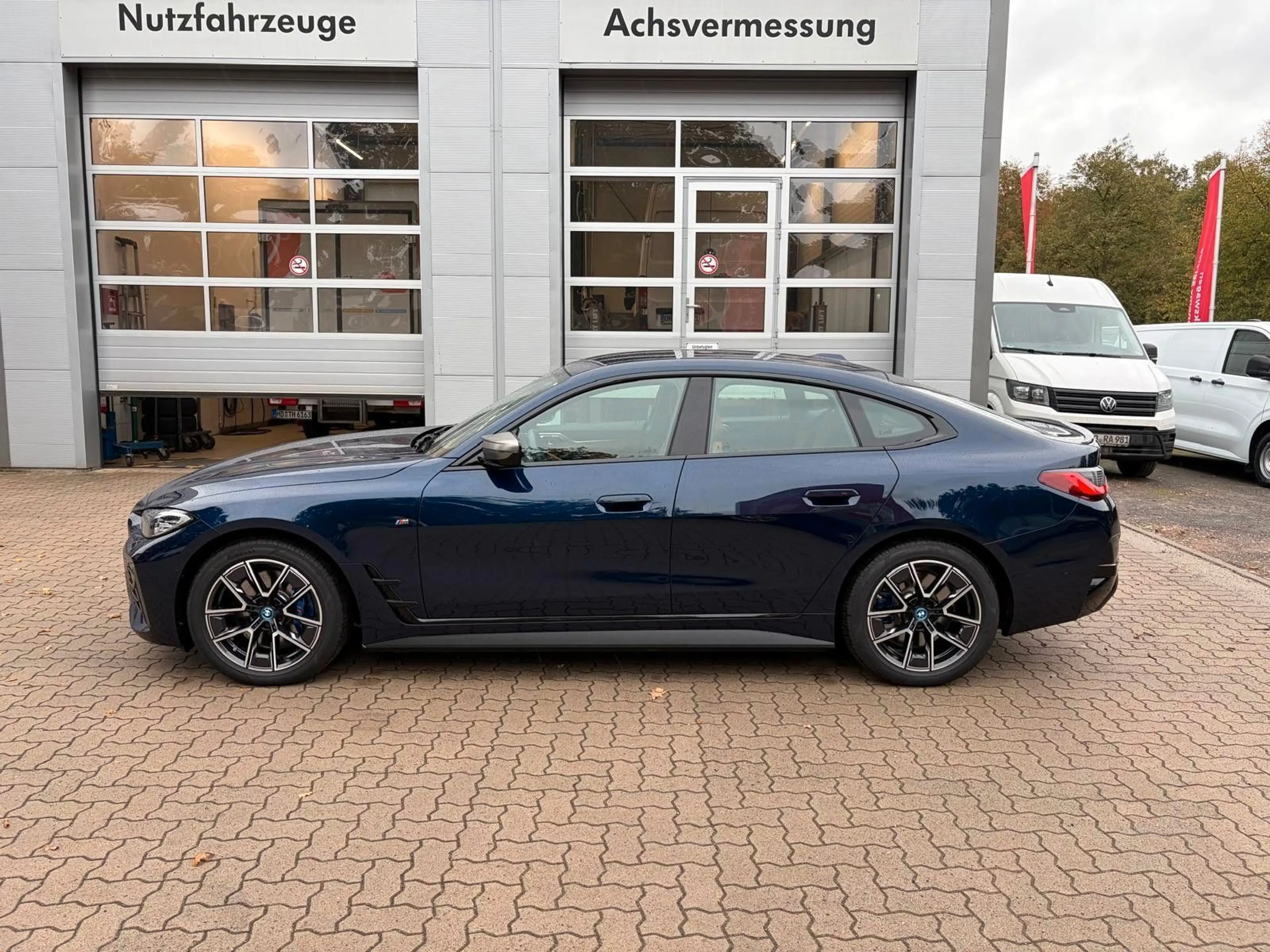 BMW i4 Gran Coupe M50 + HUD + Nav + Kamera — photo 3