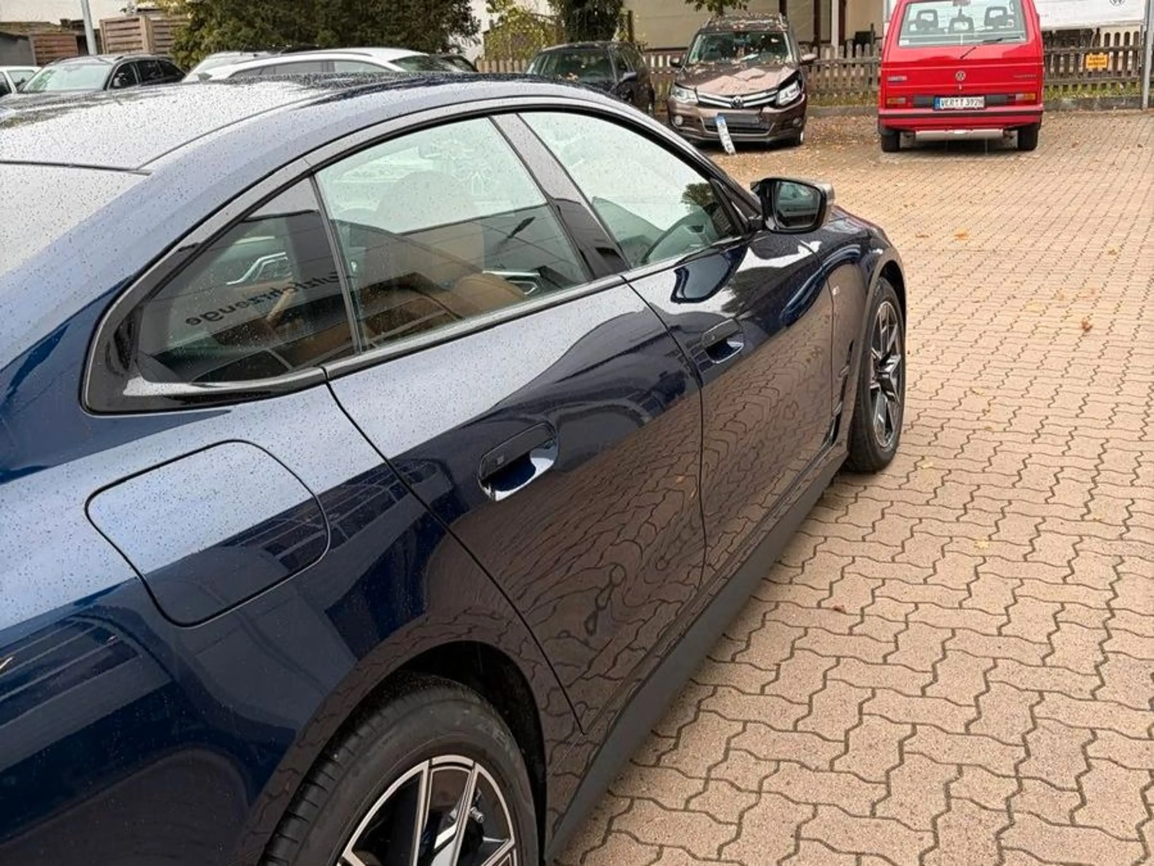 BMW i4 Gran Coupe M50 + HUD + Nav + Kamera — photo 11