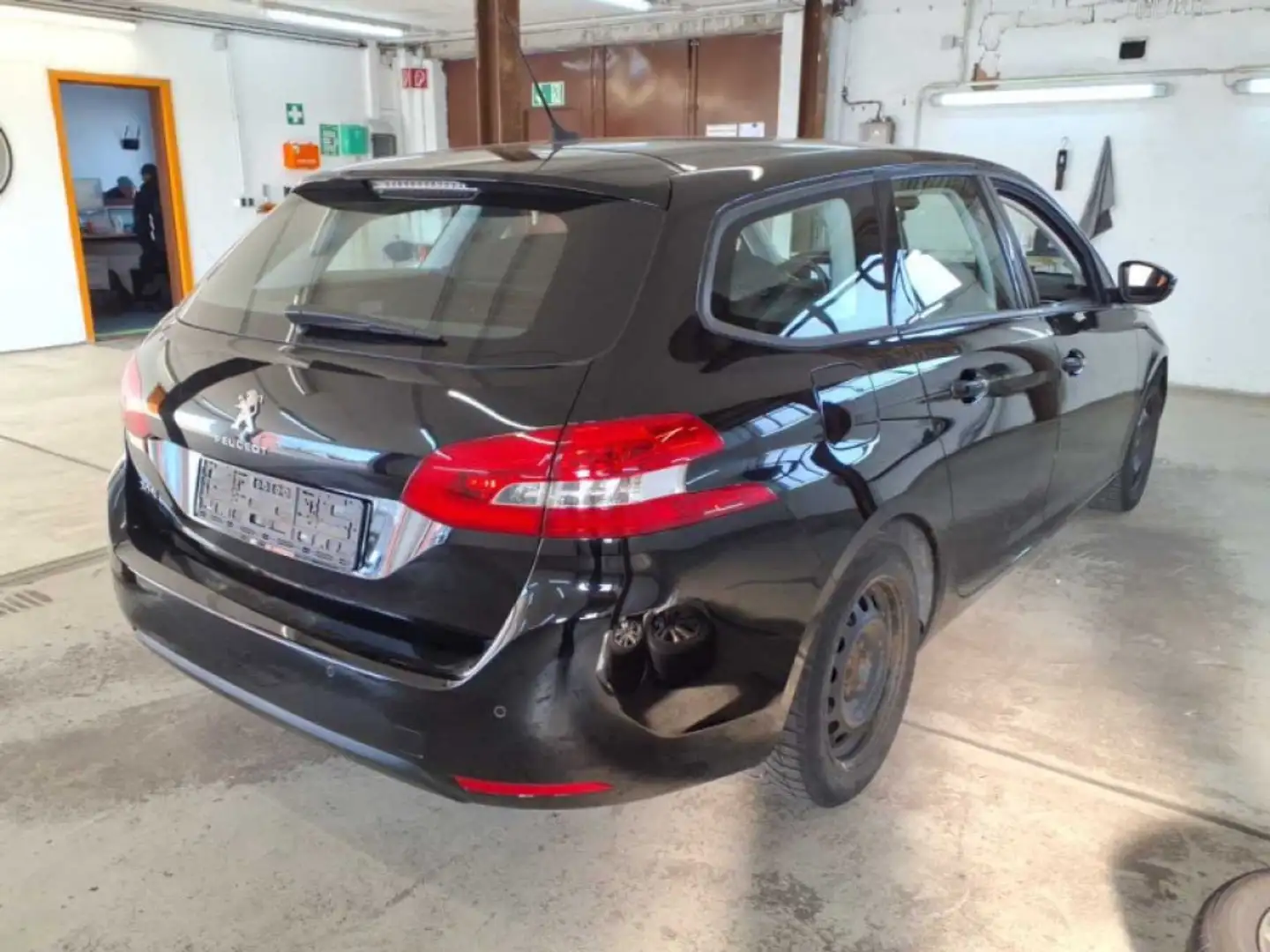 Peugeot 308 BlueHDi 130 Active CarPlay DAB SHZ Tempomat Noir - 2