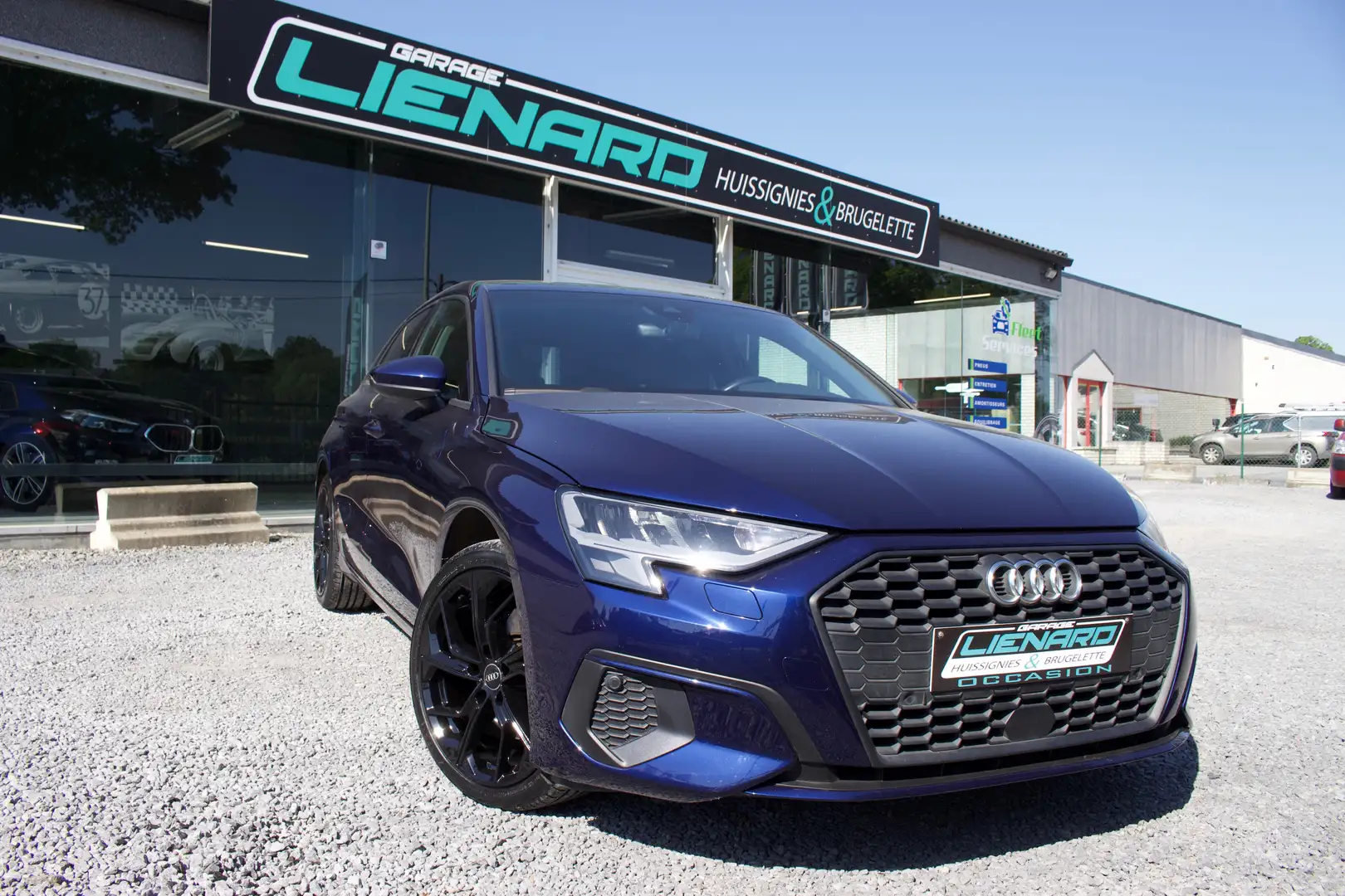 Audi A3 Sportback 30 TFSI*CUIR*CARPLAY*GPS*CRUISE*GARANTIE Bleu - 1