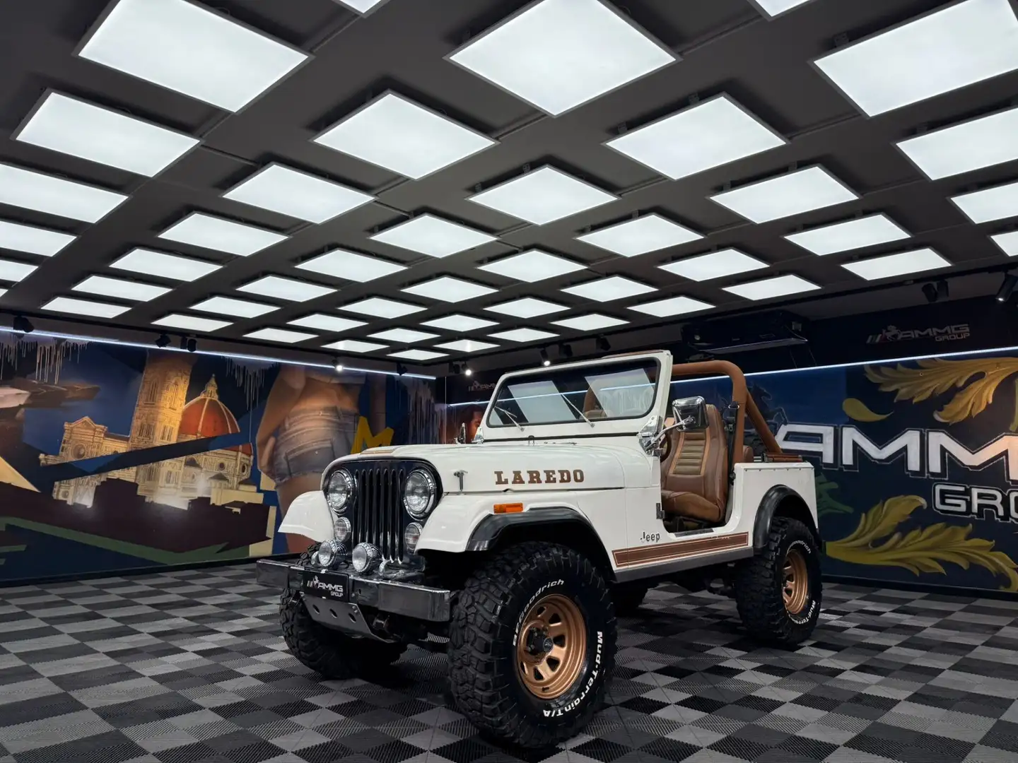 Jeep CJ-7 5.0 Laredo Blanc - 1