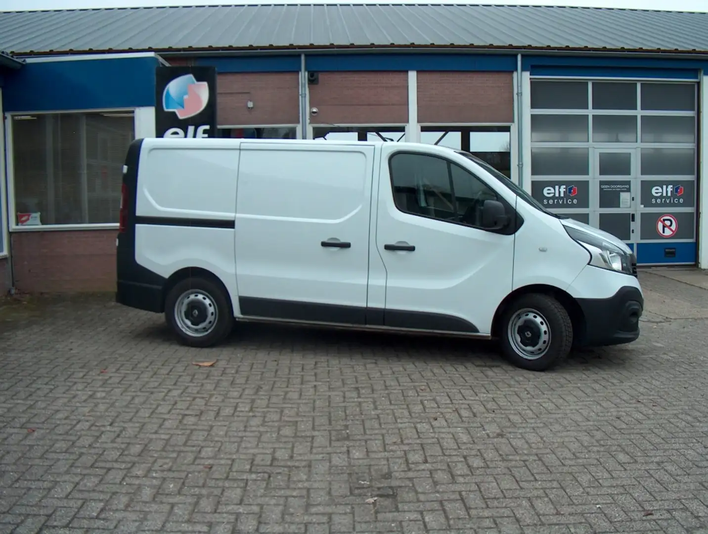 Renault Trafic 1.6 dCi T27 L1H1 Com Weiß - 2