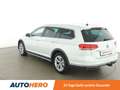 Volkswagen Passat Alltrack 2.0 TDI 4Motion BlueMotion Tech Weiß - thumbnail 4