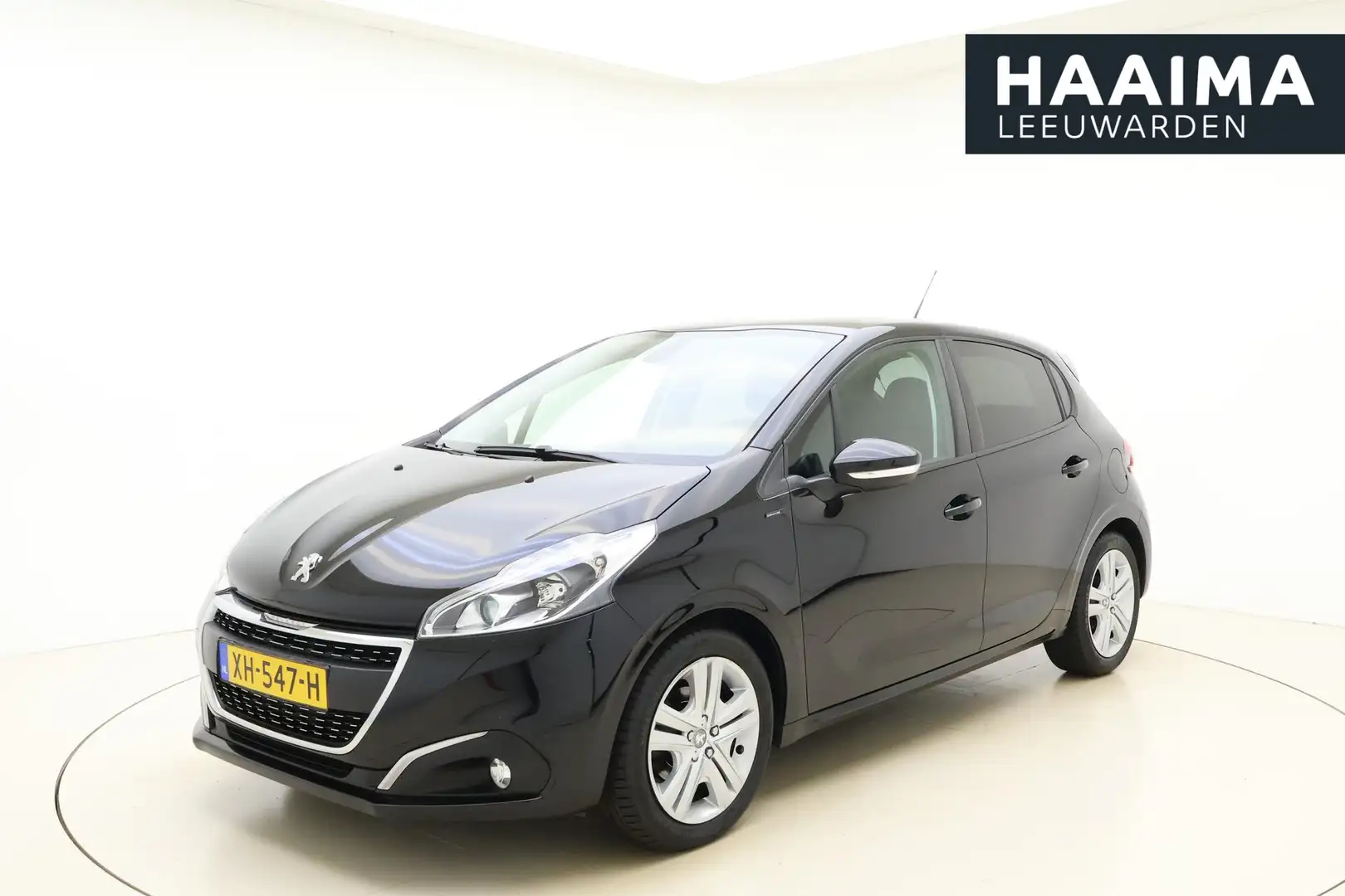 Peugeot 208 1.2 PureTech Signature | AIRCO | Navigatie | Cruis Zwart - 1