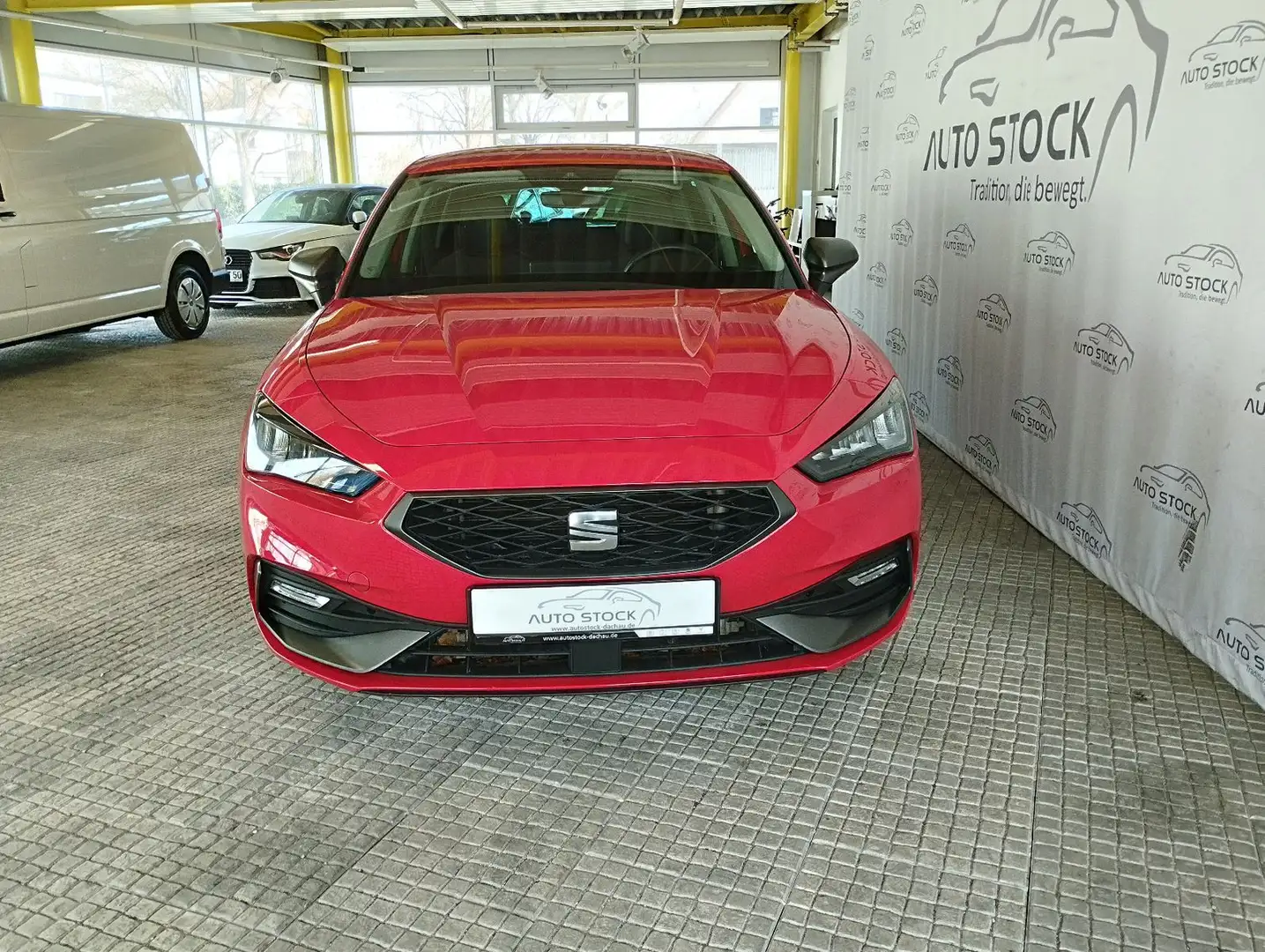 SEAT Leon FR 1.4 e-HYBRID DSG Navi LED PDC Sitzheiz. Rot - 2
