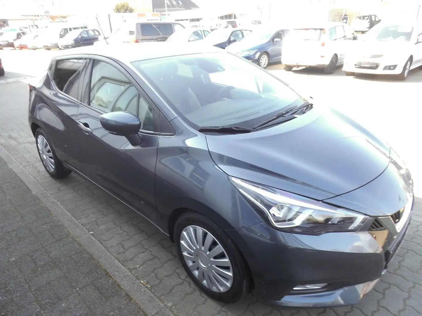 Nissan Micra Tekna Grau - 2