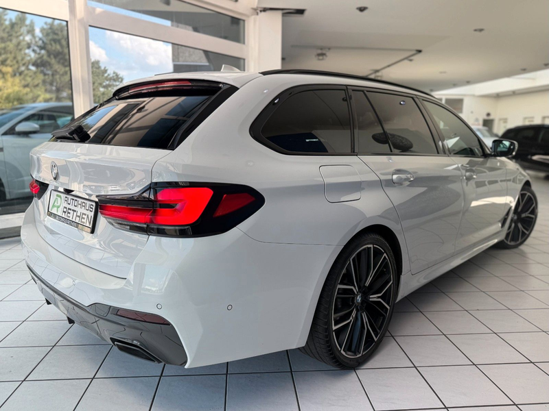 BMW 540 i xDrive M Sport*HUD*Softlclose*LCI*B&W*PANO — photo 10