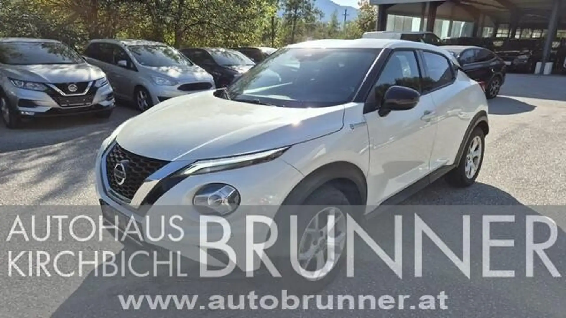 Nissan Juke 1,0 DIG-T N-Connecta Weiß - 1