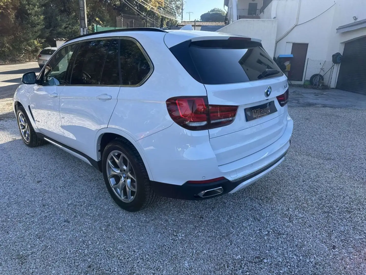 BMW X5 (F15) XDRIVE40D 313 EXCLUSIVE BVA8 127200 KMS Blanc - 2