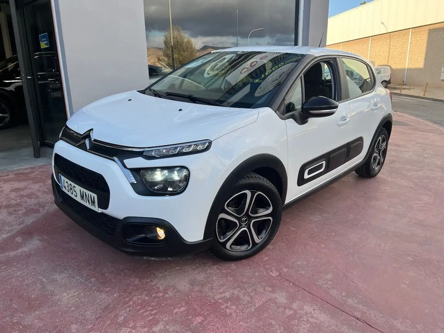 Citroen C3 PureTech 60KW (83CV) Plus Blanco - 2