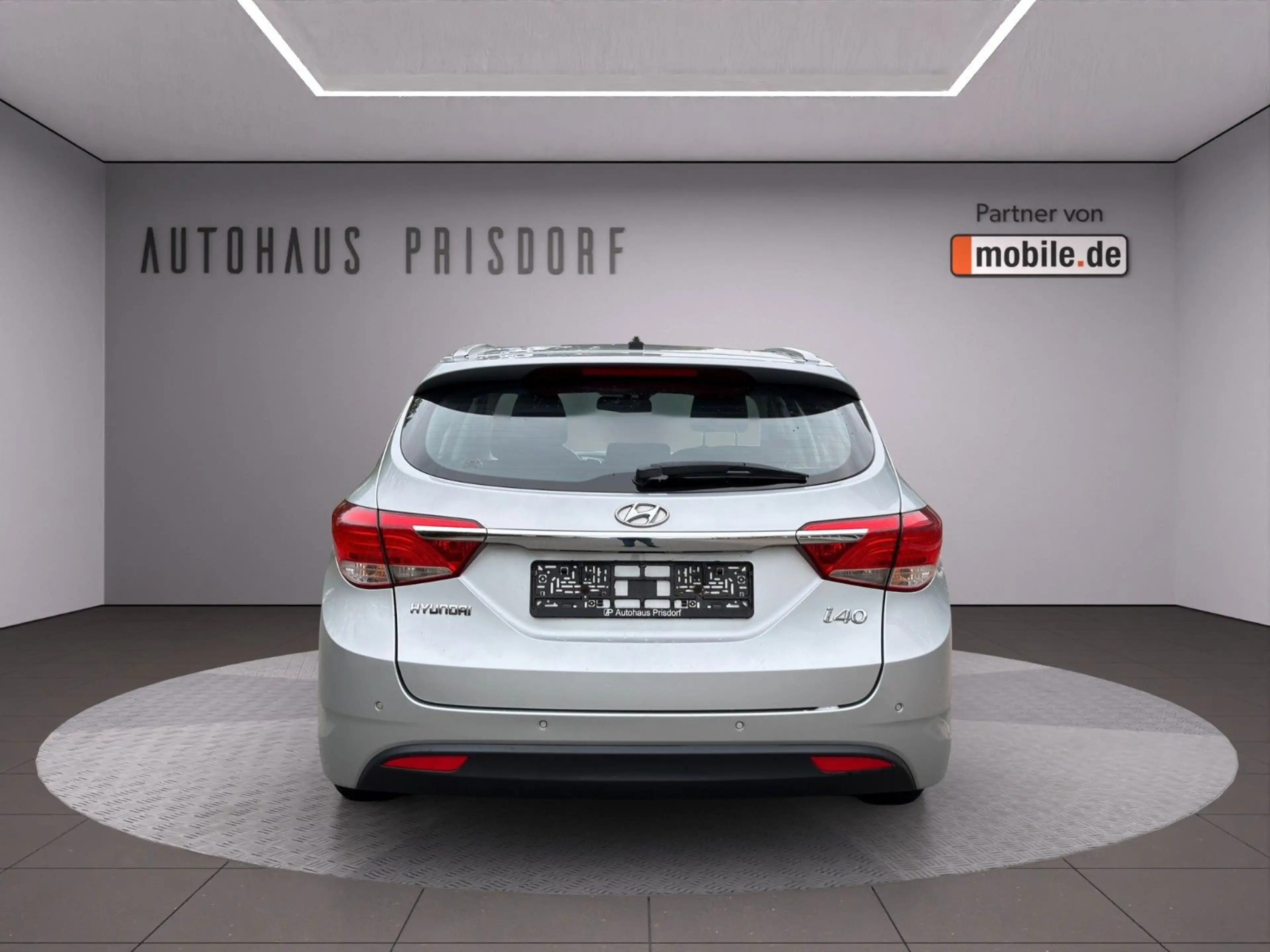 Hyundai i40 1.6 SHZ/PDC/Klima/Tempomat — photo 6