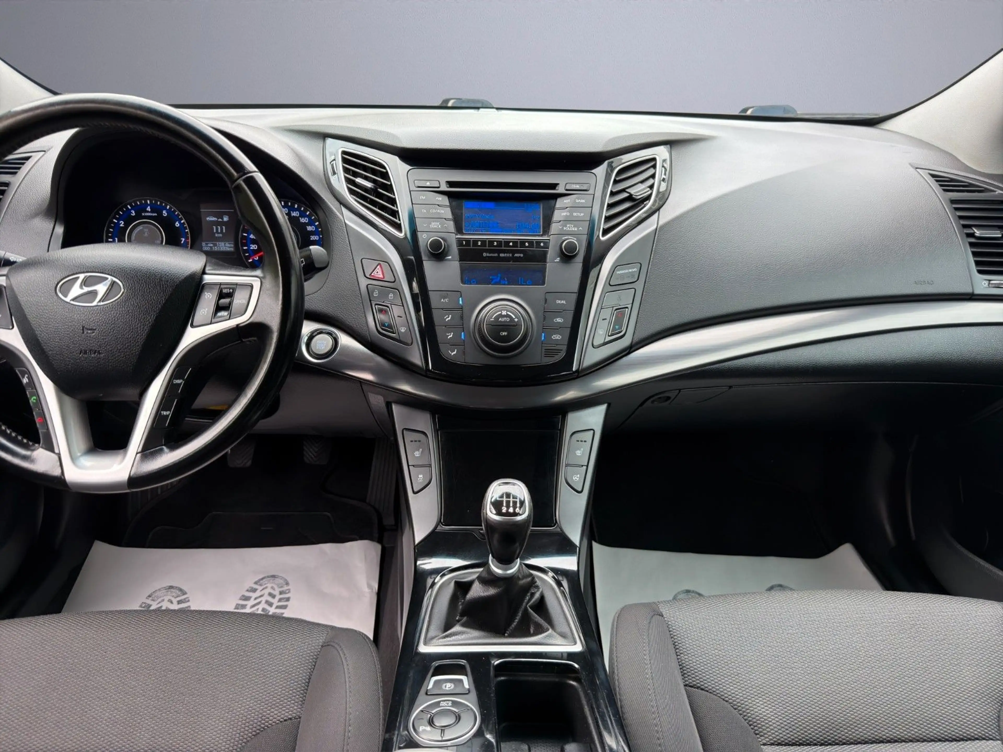 Hyundai i40 1.6 SHZ/PDC/Klima/Tempomat — photo 15