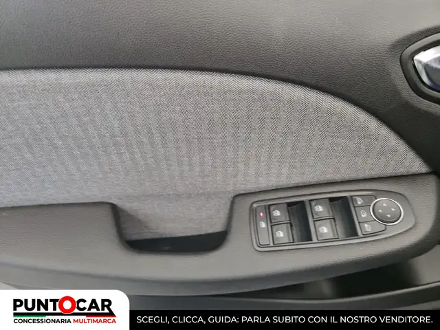 Renault Clio view 21