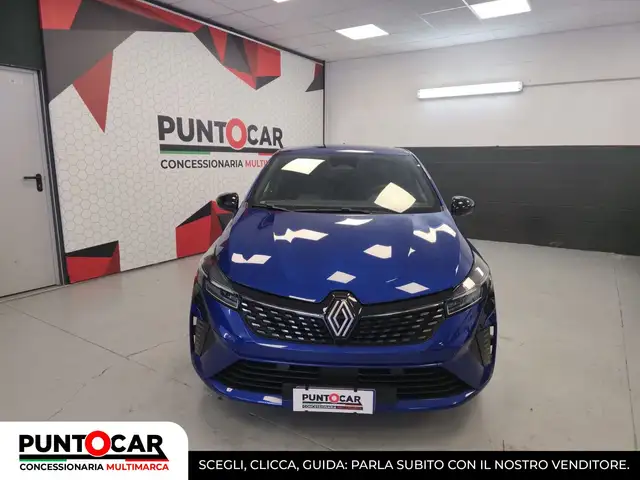 Renault Clio view 2