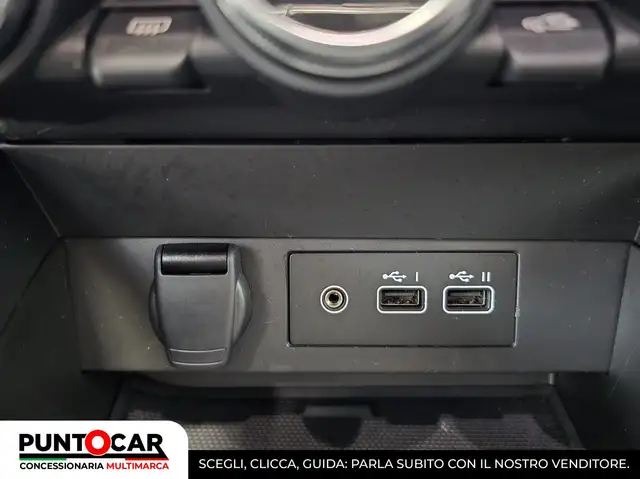Renault Clio view 25