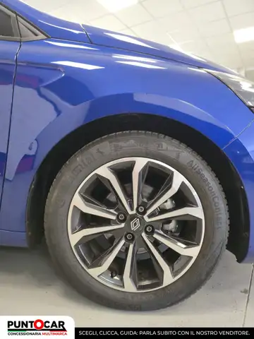 Renault Clio view 4