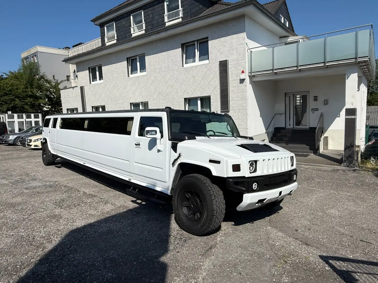 HUMMER H2 ** Limousine** Weiß - 1