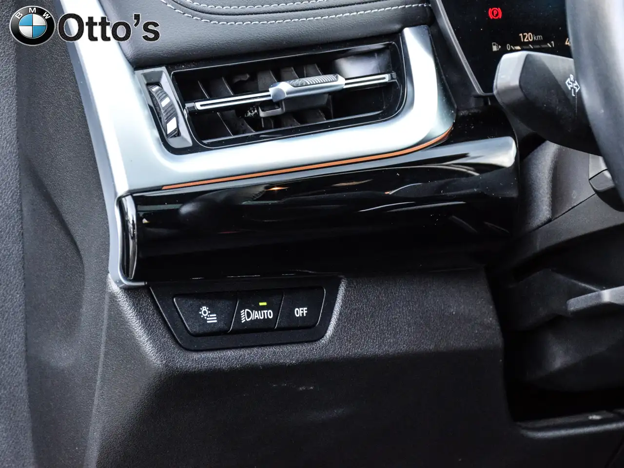 BMW X1 снимка BMW X1