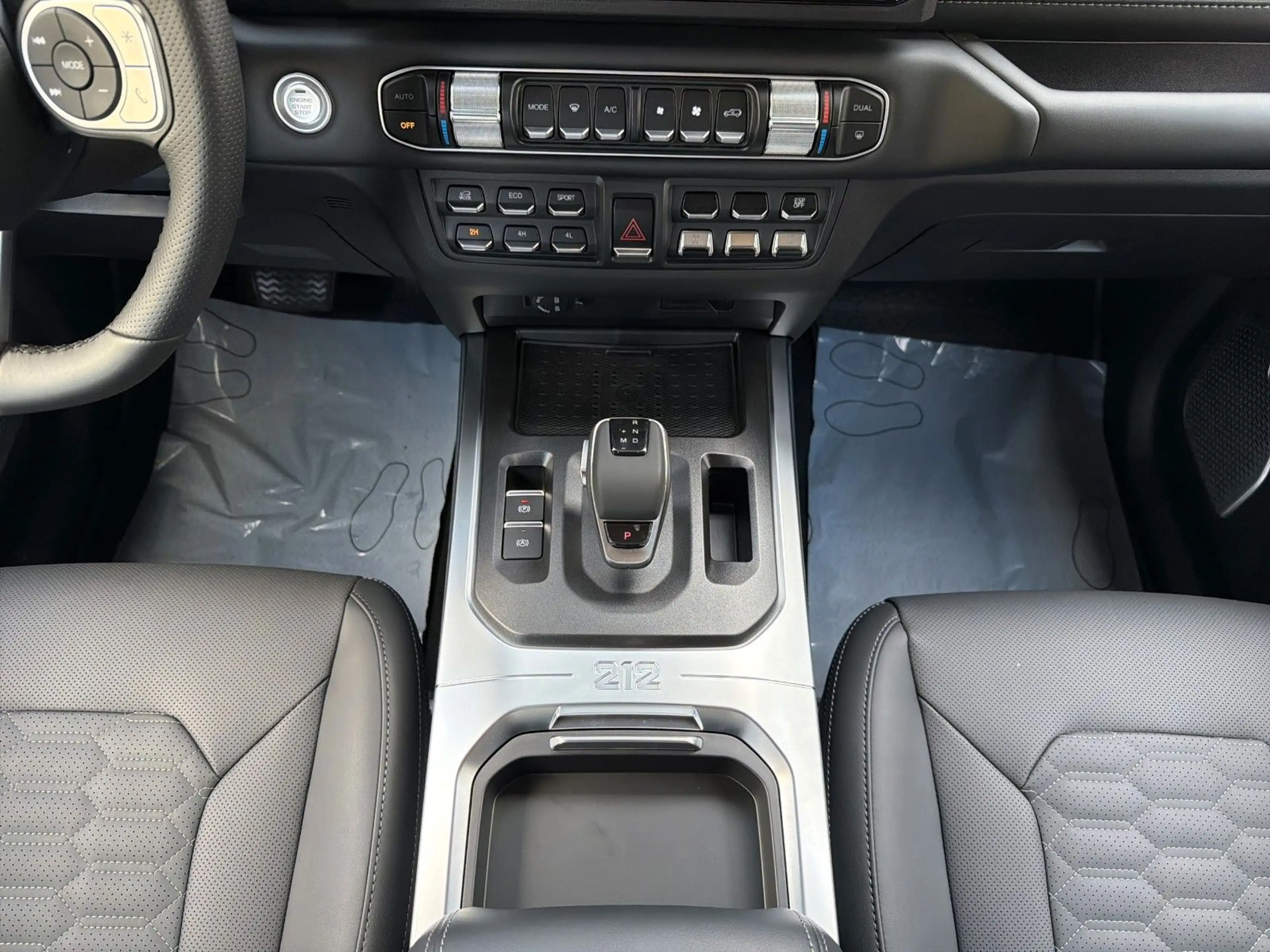 BAW 212 18'' LMR SHZ CarPlay Keyless 360° Kamera — photo 12