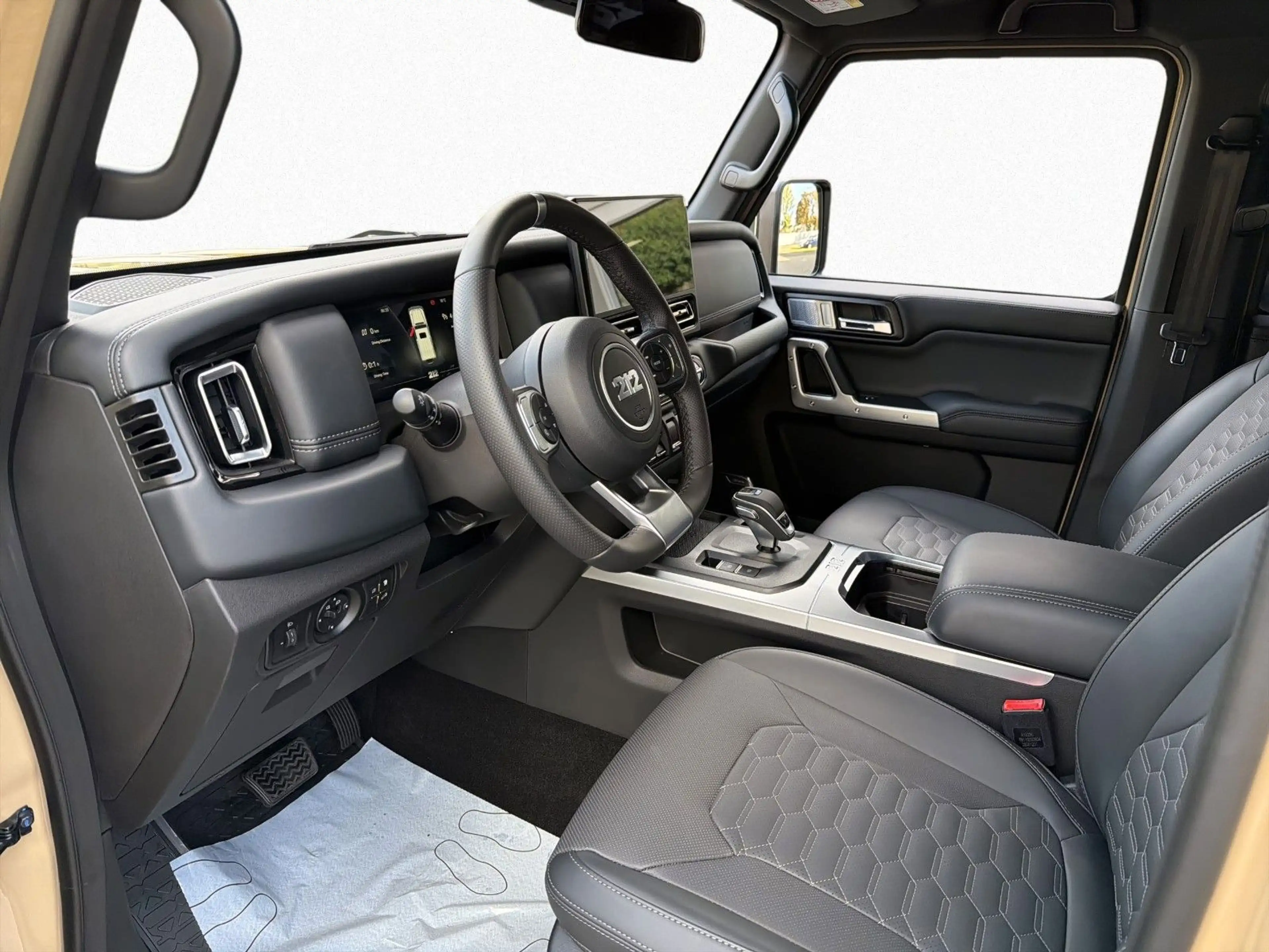 BAW 212 18'' LMR SHZ CarPlay Keyless 360° Kamera — photo 6
