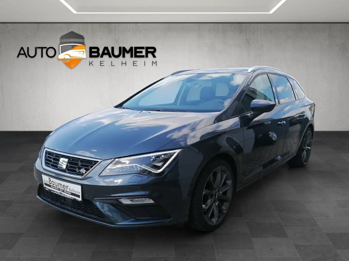 SEAT Leon ST 2.0 TSI FR DSG ACC KAM FULL LINK Gris - 1