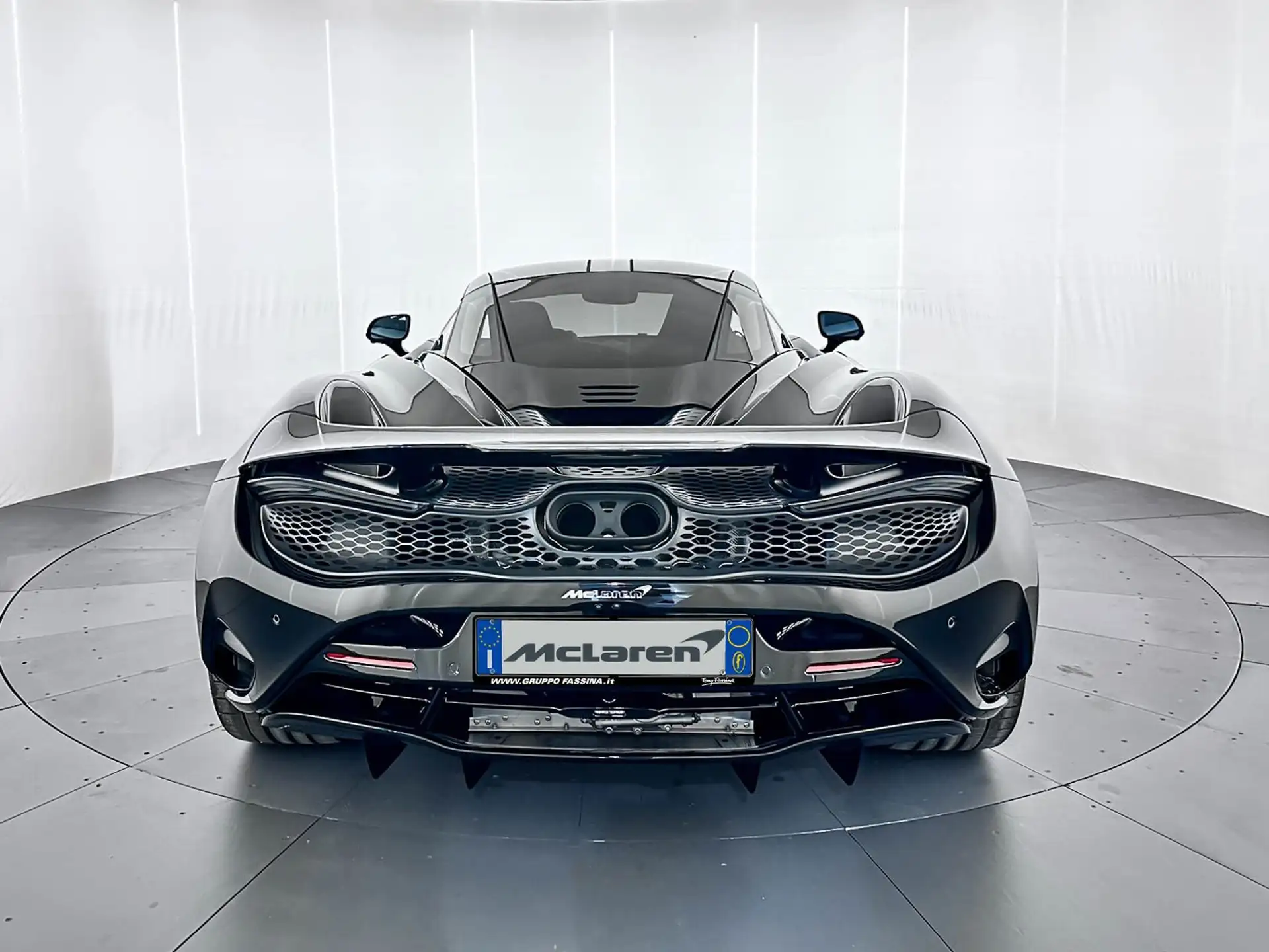 맥라렌 750S 750 2026 검정 사진 5
