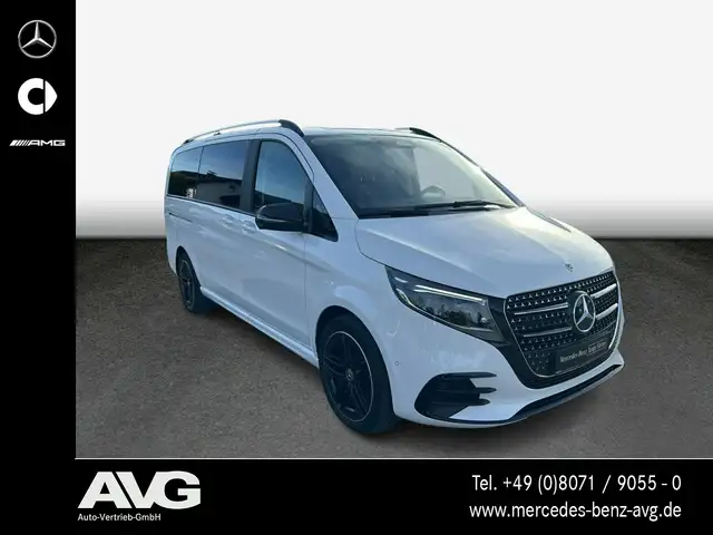 Mercedes-Benz 250 view 2