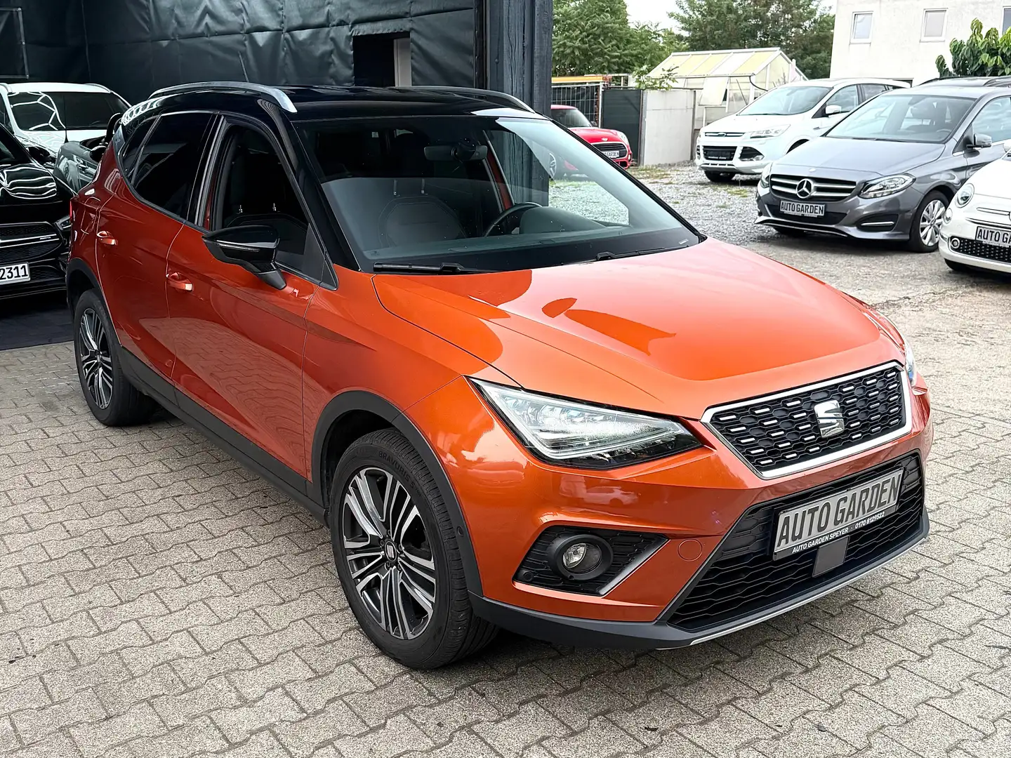 SEAT Arona Xcellence Orange - 1