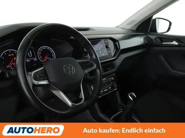 Volkswagen T-Cross view 11