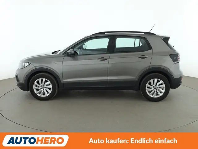 Volkswagen T-Cross view 3