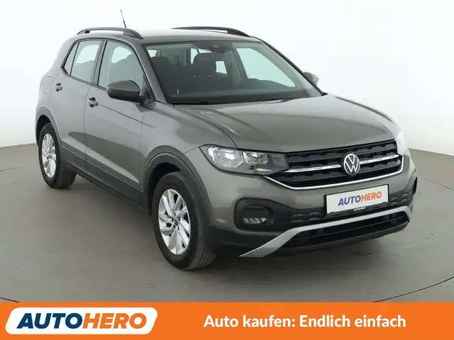 Volkswagen T-Cross view 8