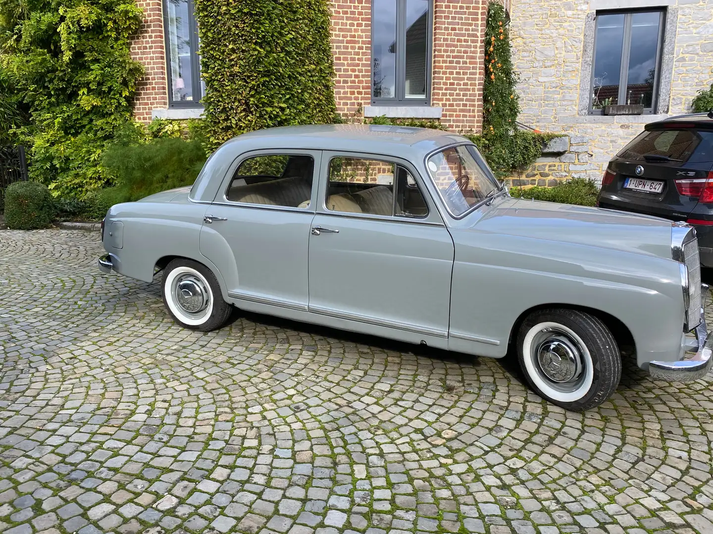Mercedes-Benz 190 PONTON Zilver - 2