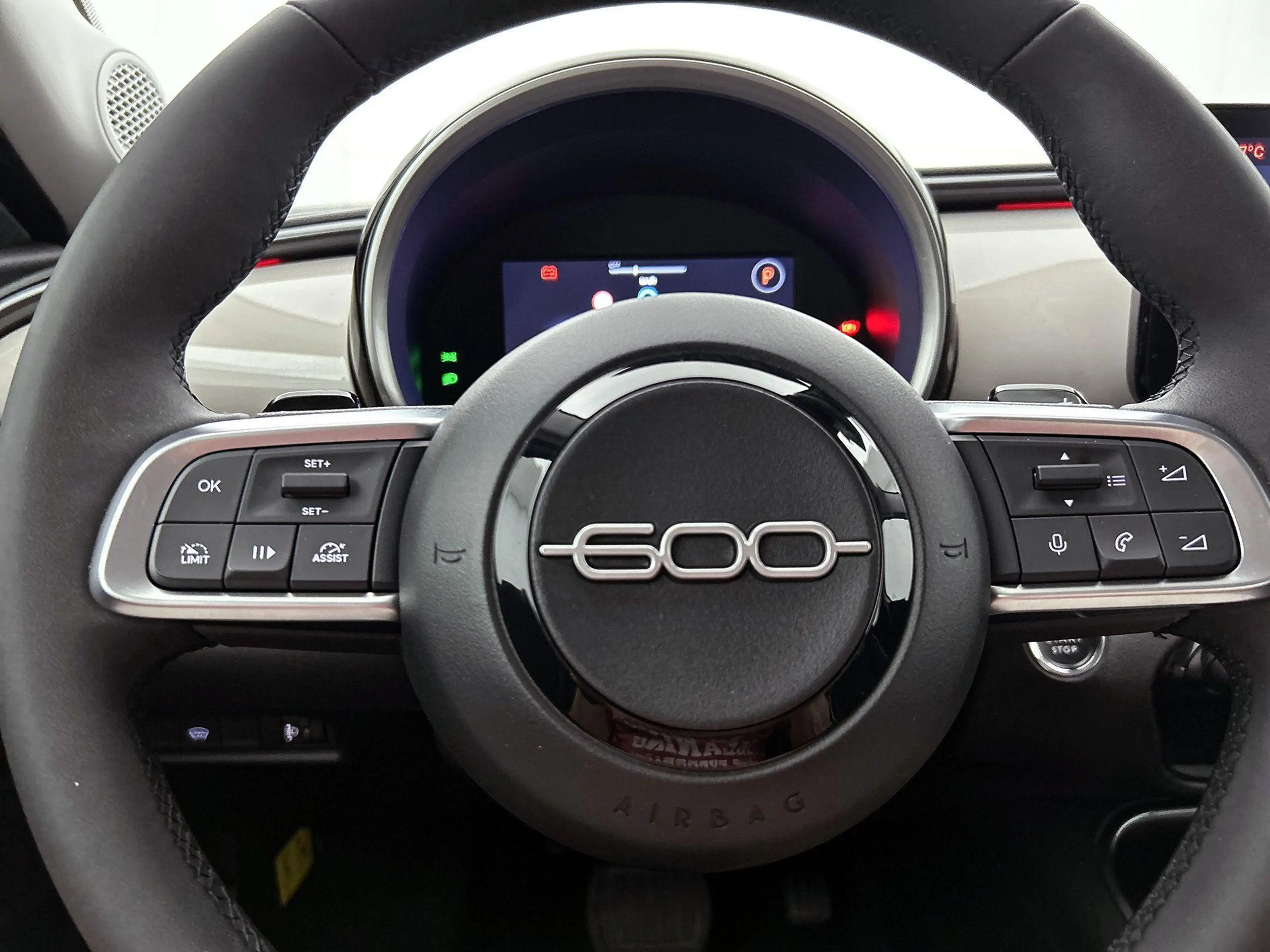 Fiat 600 1.2 Hybrid Urban | Navigatie | Voorruitverwarming — photo 9