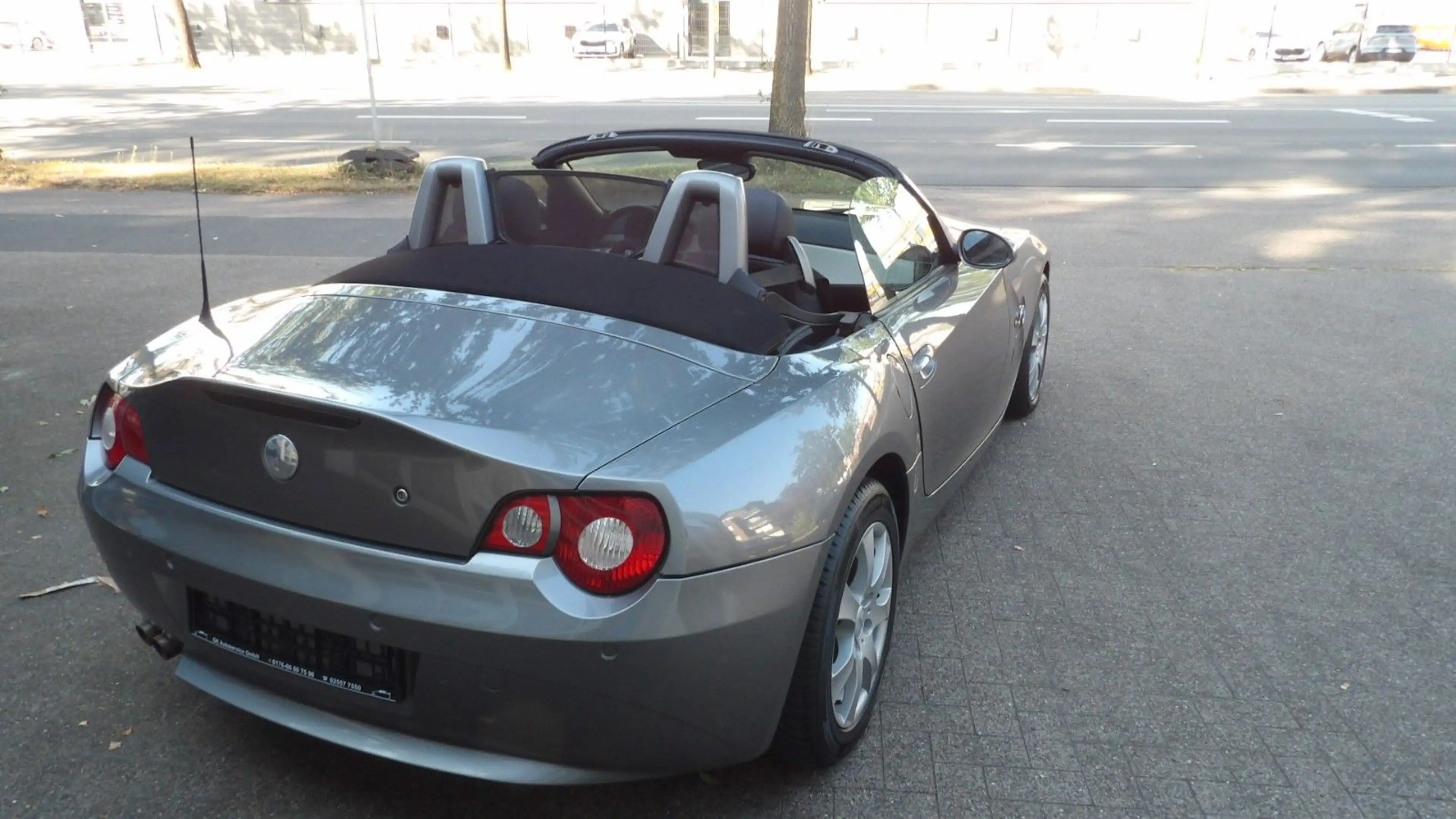 BMW Z4 Roadster 2.2 i*Klima*SHZ*Leder* — photo 6