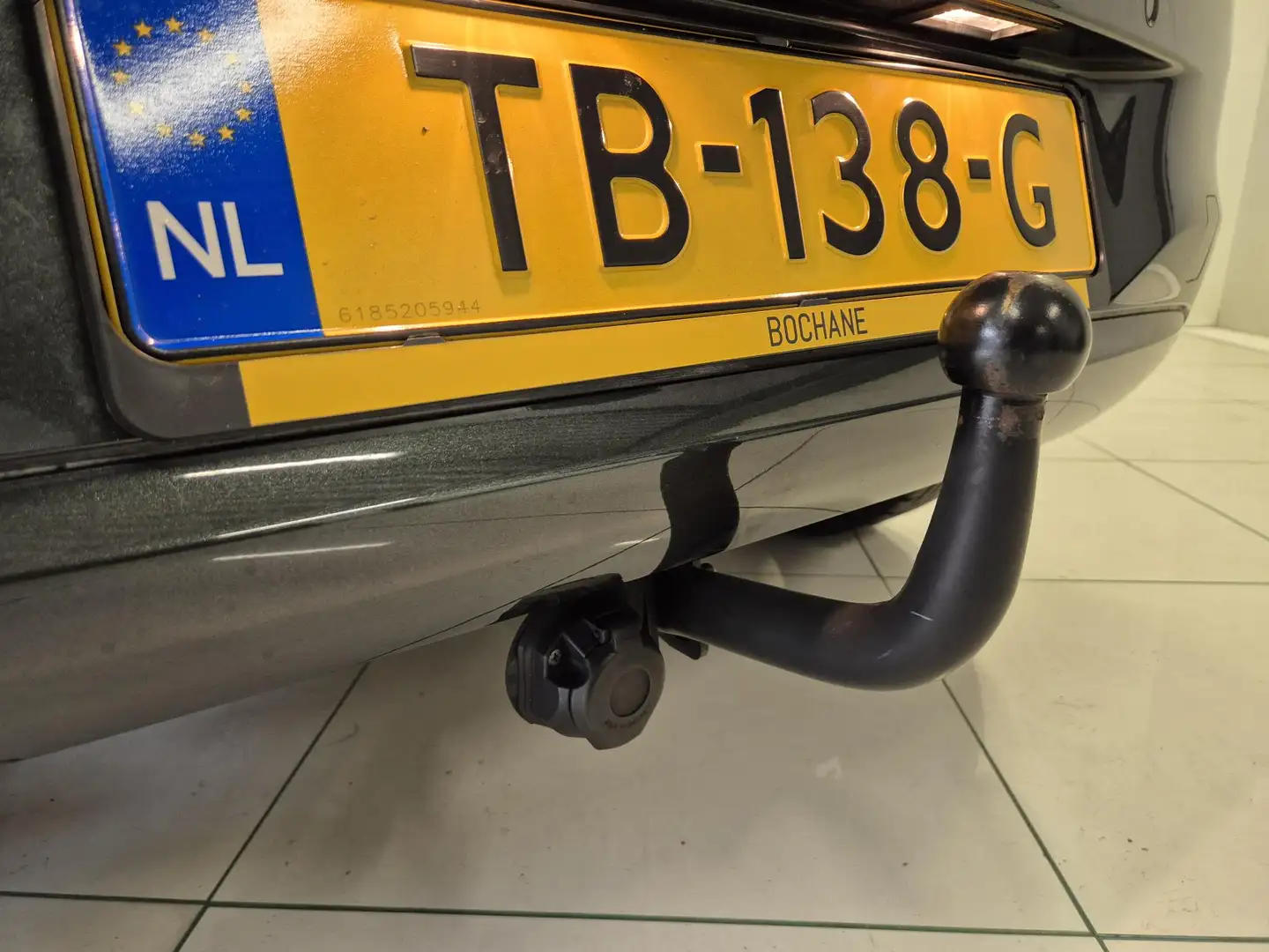 Opel Corsa 1.4 Favourite | Navigatie | Trekhaak | Parkeersens Gris - 2
