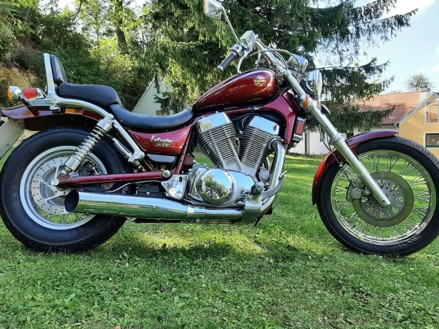 Suzuki VS 1400 Indruder Roşu - 1