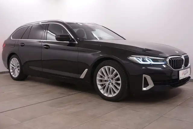 BMW 530 e xDrive Luxury Line // Leder // Abstandstempomat