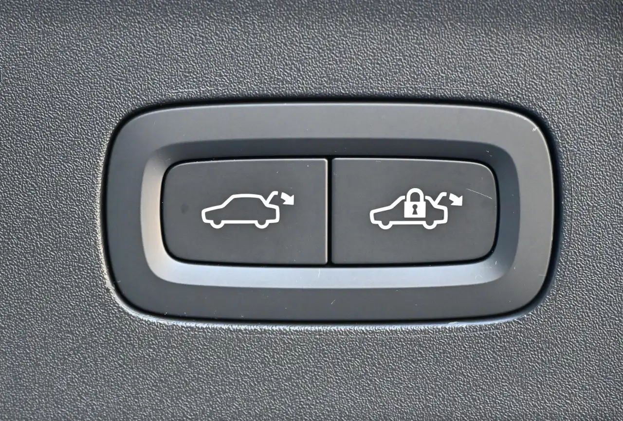 Polestar 2 Long Range Single Motor 78 kWh, миниатюра 19