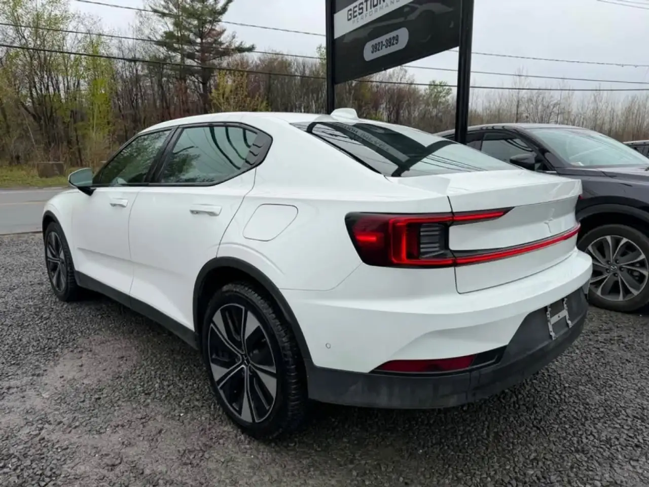 Polestar 2 снимка Polestar 2