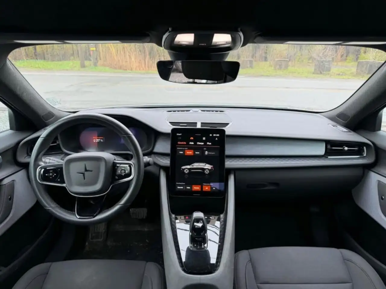 Polestar 2 снимка Polestar 2