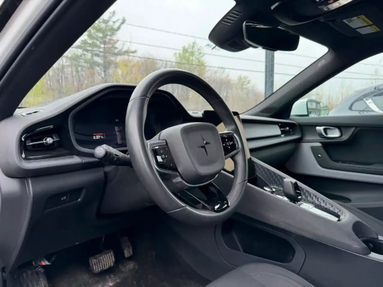 Polestar 2 снимка Polestar 2