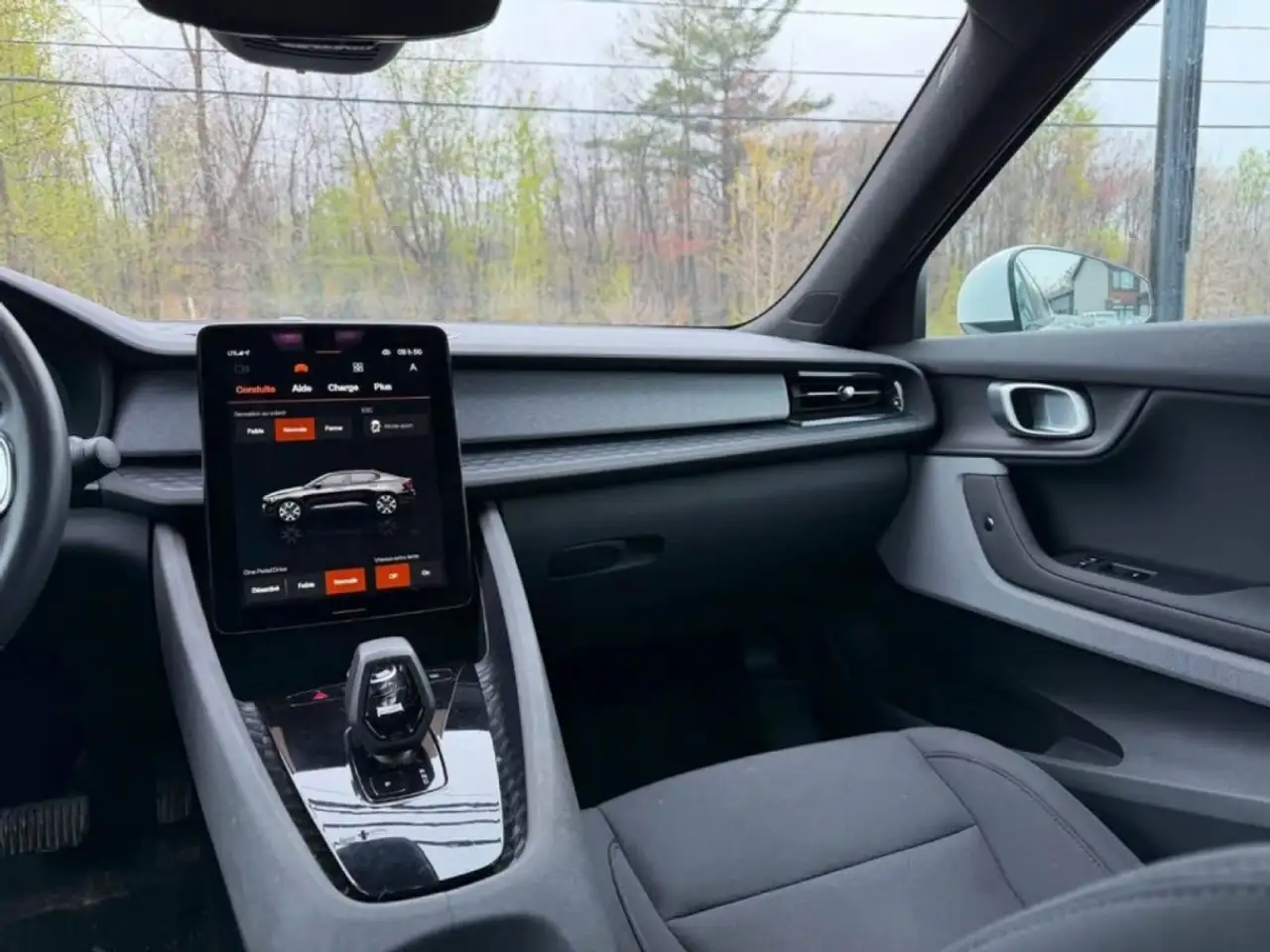 Polestar 2 снимка Polestar 2